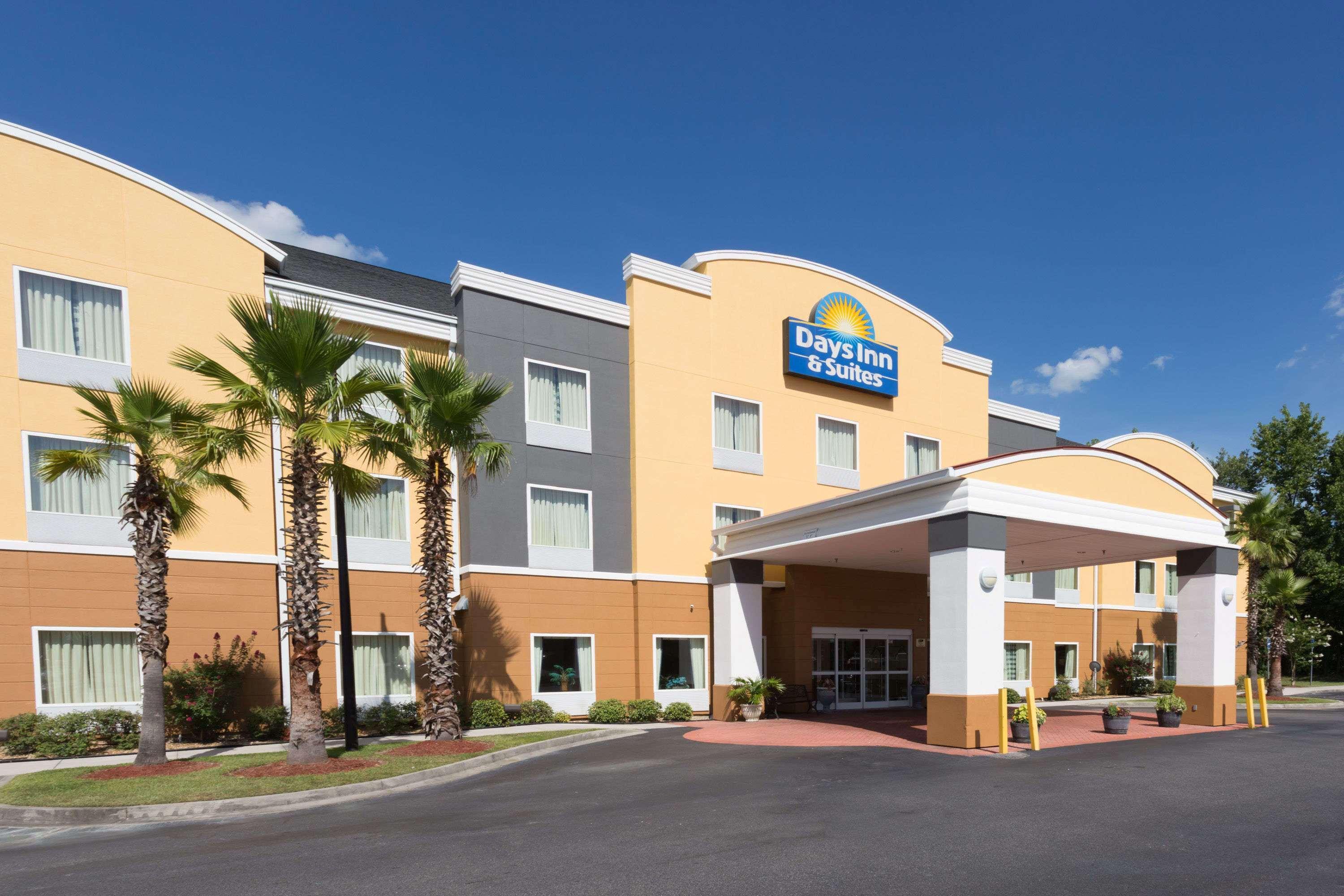 Days Inn & Suites By Wyndham Savannah North I-95 Port Wentworth Exteriér fotografie