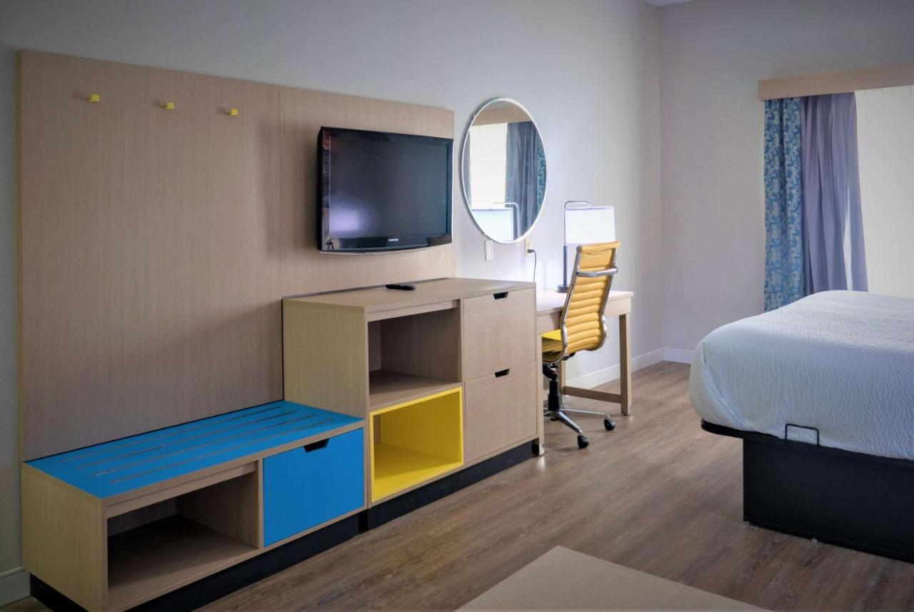 Days Inn & Suites By Wyndham Savannah North I-95 Port Wentworth Exteriér fotografie