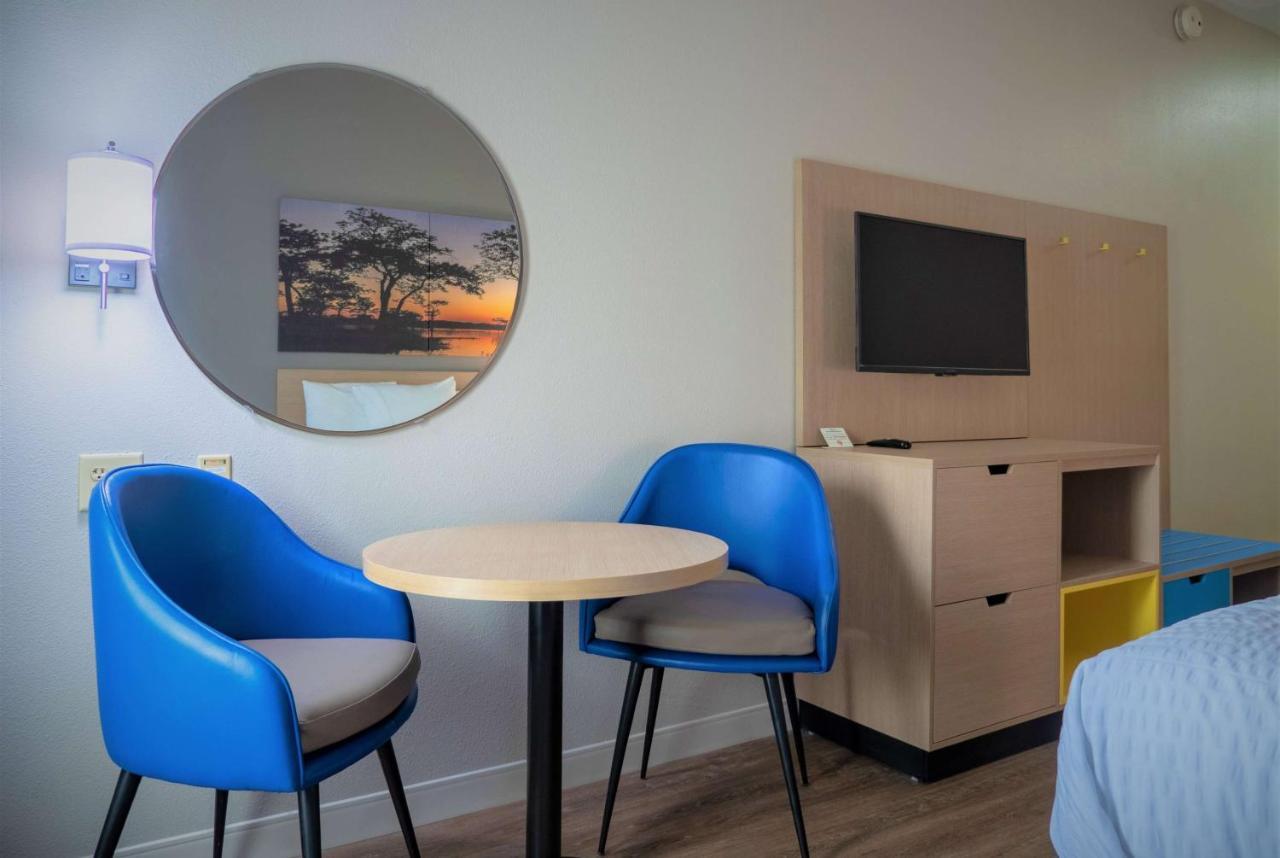 Days Inn & Suites By Wyndham Savannah North I-95 Port Wentworth Exteriér fotografie